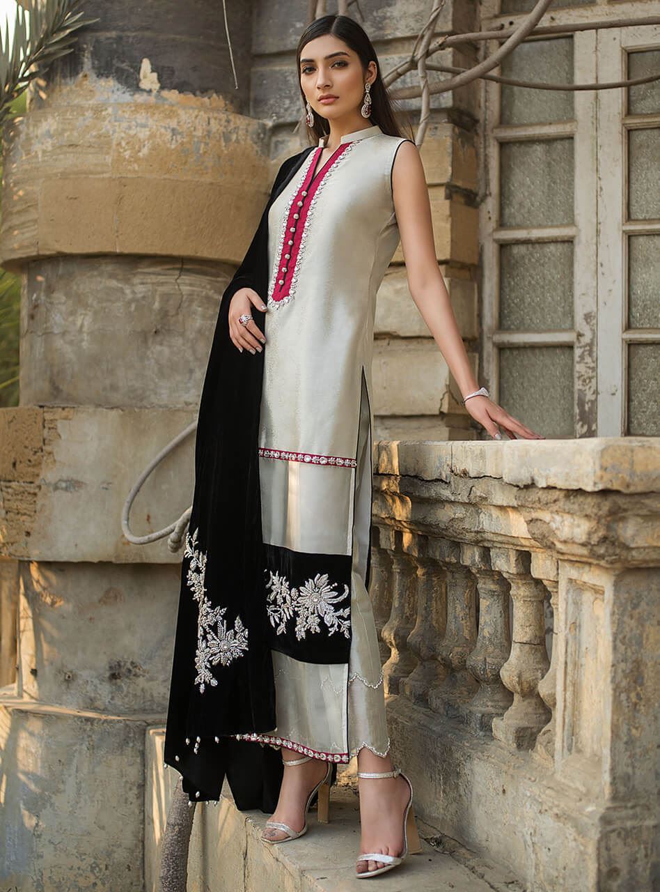 Zainab Chottani | Semi Formals | PACIFIC PEARL by Zainab Chottani - Designer Dress - Type: Ladies Clothes - Available at Libayah - 100% Original