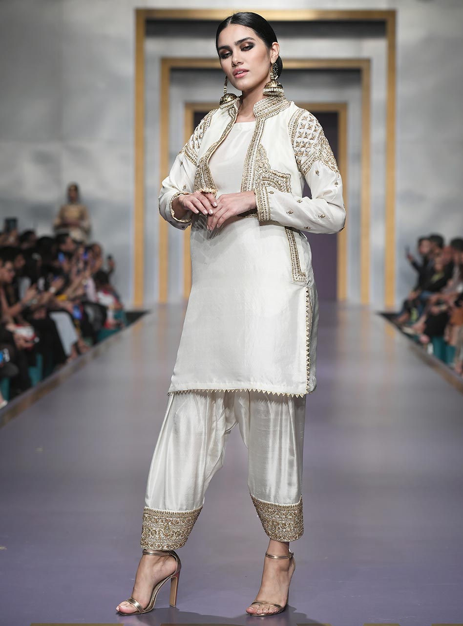 Zainab Chottani | Semi Formals | MEHRAB by Zainab Chottani - Designer Dress - Type: Formal - Available at Libayah - 100% Original