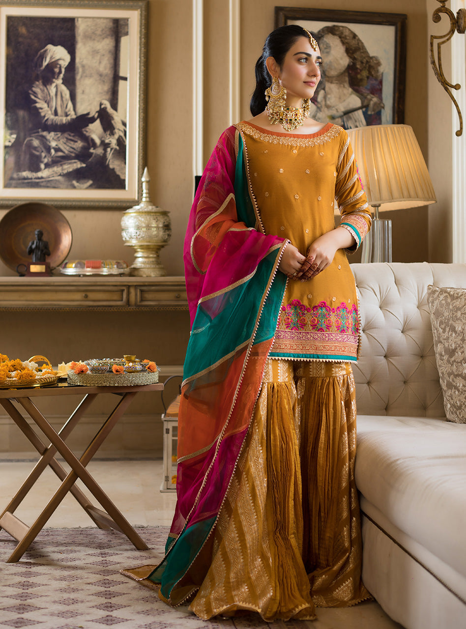 Zainab Chottani | Semi Formals | AATISH by Zainab Chottani - Designer Dress - Type: Ladies Clothes - Available at Libayah - 100% Original