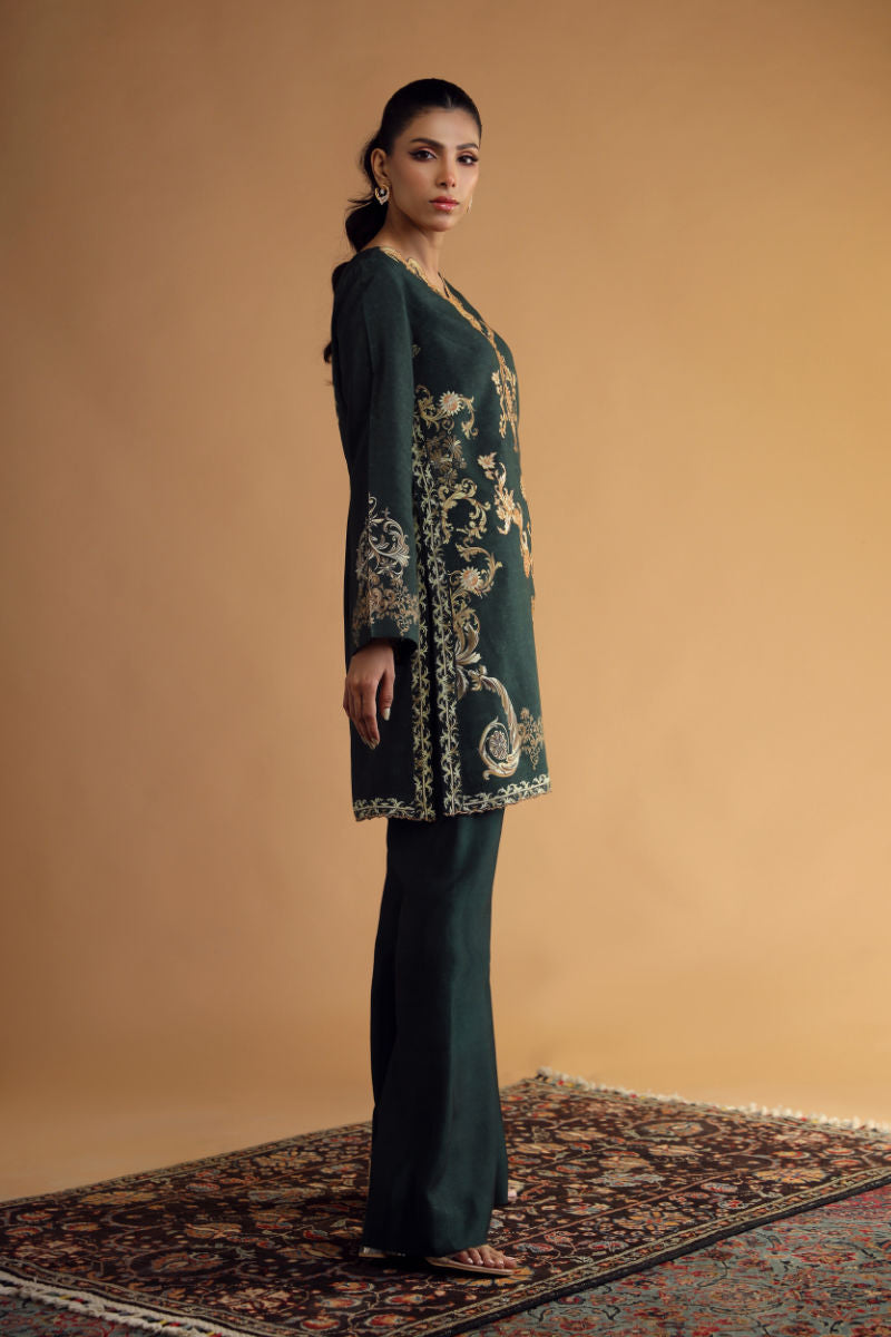 Shamaeel Ansari | Divine Couture | DC-07 by Shamaeel Ansari - Designer Dress - Type: Ladies Clothes - Available at Libayah - 100% Original