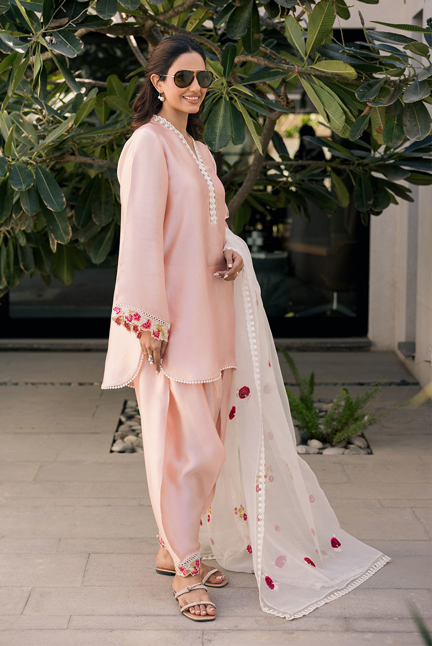 Deepak Perwani | Eid Edit 25 | Kut318 by Deepak Perwani - Designer Dress - Type: Ladies Clothes - Available at Libayah - 100% Original
