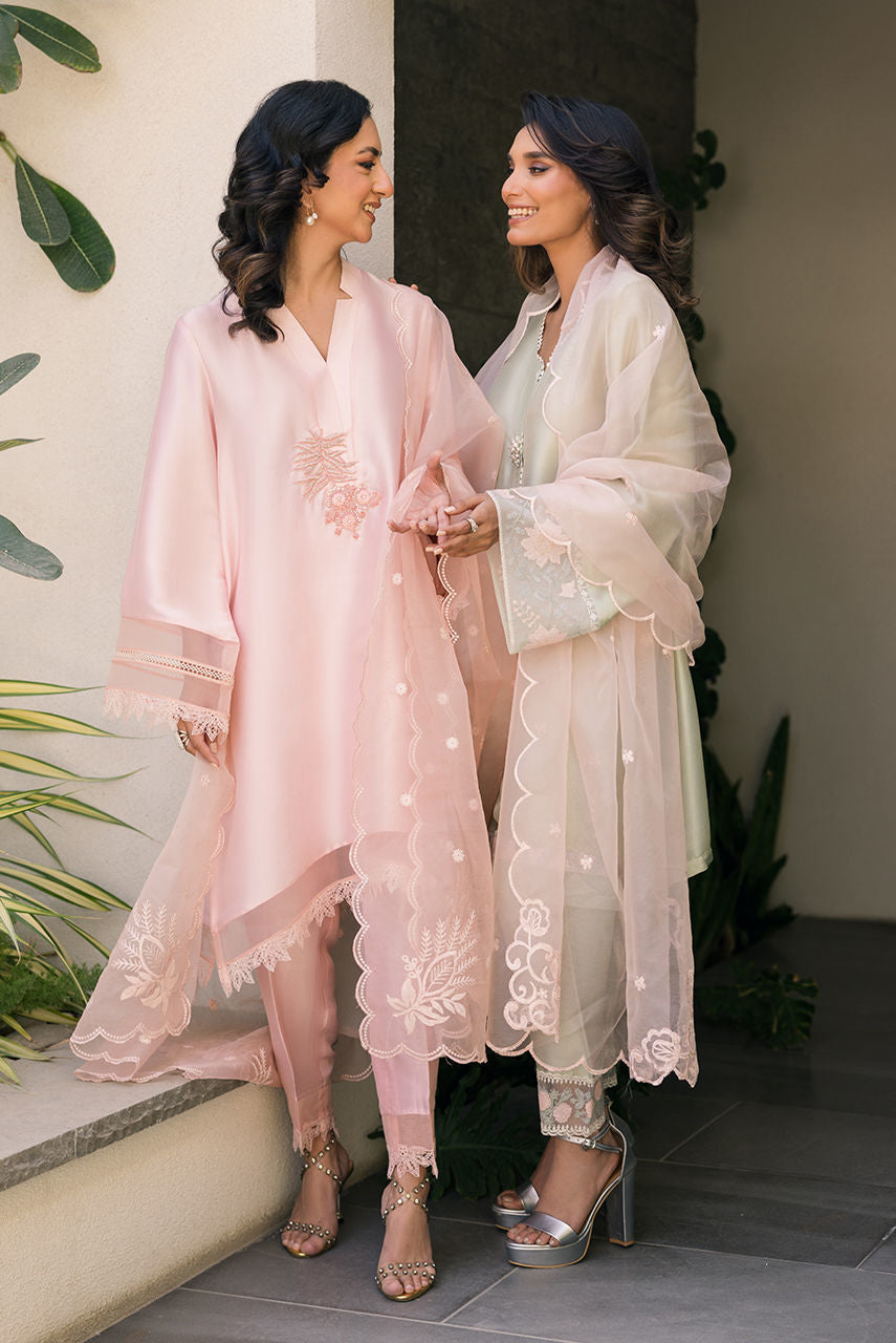 Deepak Perwani | Eid Edit 25 | Kut322 by Deepak Perwani - Designer Dress - Type: Ladies Clothes - Available at Libayah - 100% Original
