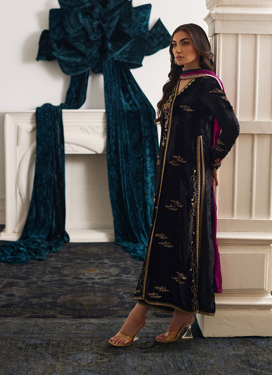Farah Talib Aziz | Velvets The After Party | ANEMOS SHIRT AND DUPATTA by Farah Talib Aziz - Designer Dress - Type: Ladies Clothes - Available at Libayah - 100% Original