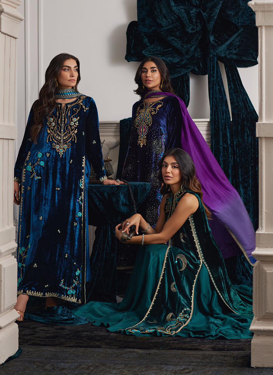 Farah Talib Aziz | Velvets The After Party | DIO SHIRT AND DUPATTA by Farah Talib Aziz - Designer Dress - Type: Ladies Clothes - Available at Libayah - 100% Original