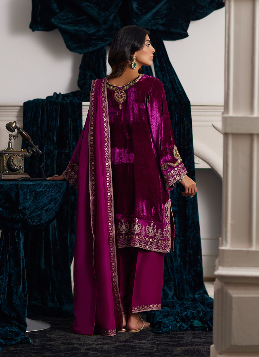 Farah Talib Aziz | Velvets The After Party | EMILI VELVET SHIRT AND DUPATTA by Farah Talib Aziz - Designer Dress - Type: Ladies Clothes - Available at Libayah - 100% Original
