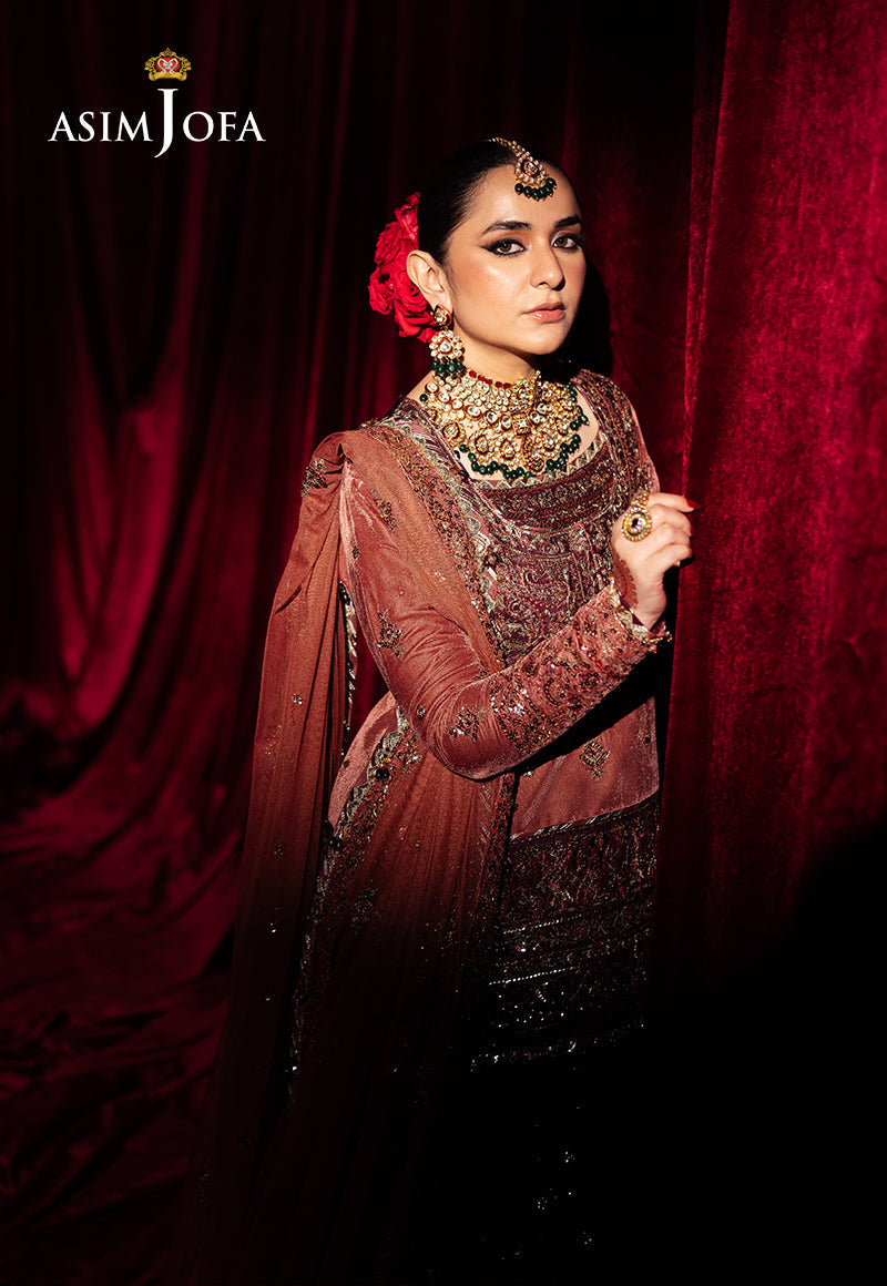 Asim Jofa | Makhmal Formals | AJMV-04 by Asim Jofa - Designer Dress - Type: Ladies Clothes - Available at Libayah - 100% Original
