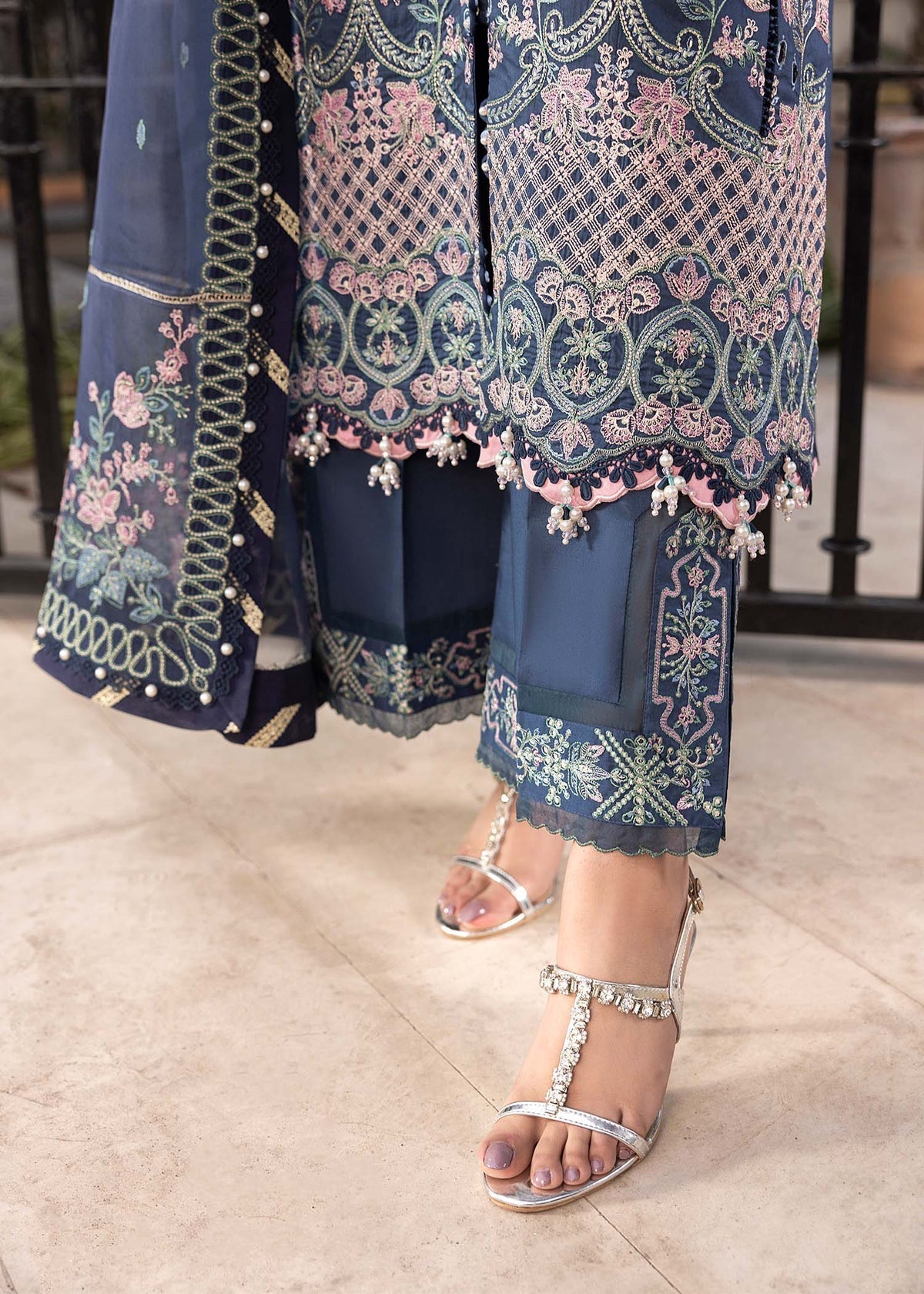 Shurooq | Luxury Lawn 25 | Mira by Shurooq - Designer Dress - Type: Ladies Clothes - Available at Libayah - 100% Original