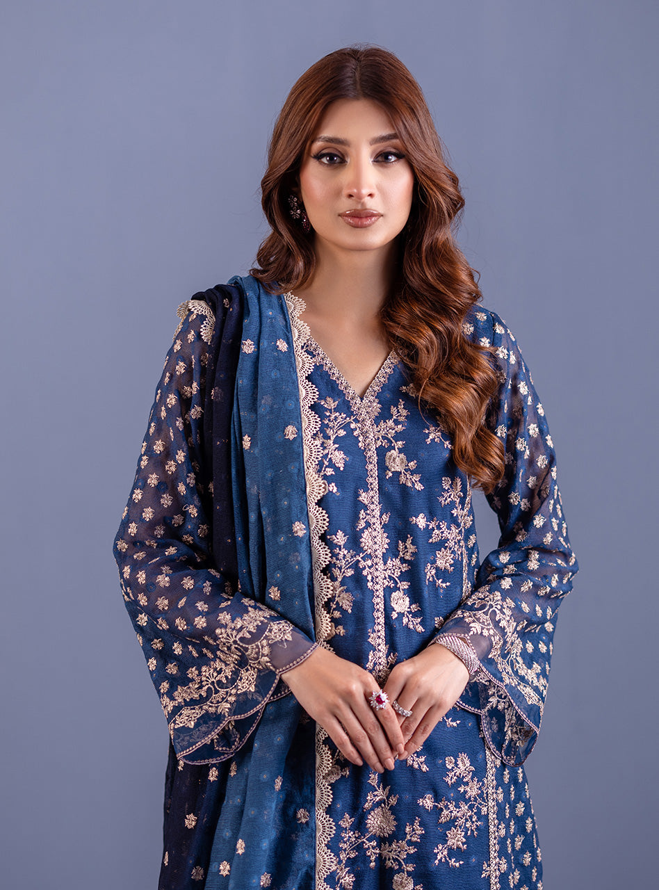 Zainab Chottani | Eid Festive Vol 1 | MAAHRU by Zainab Chottani - Designer Dress - Type: Ladies Clothes - Available at Libayah - 100% Original