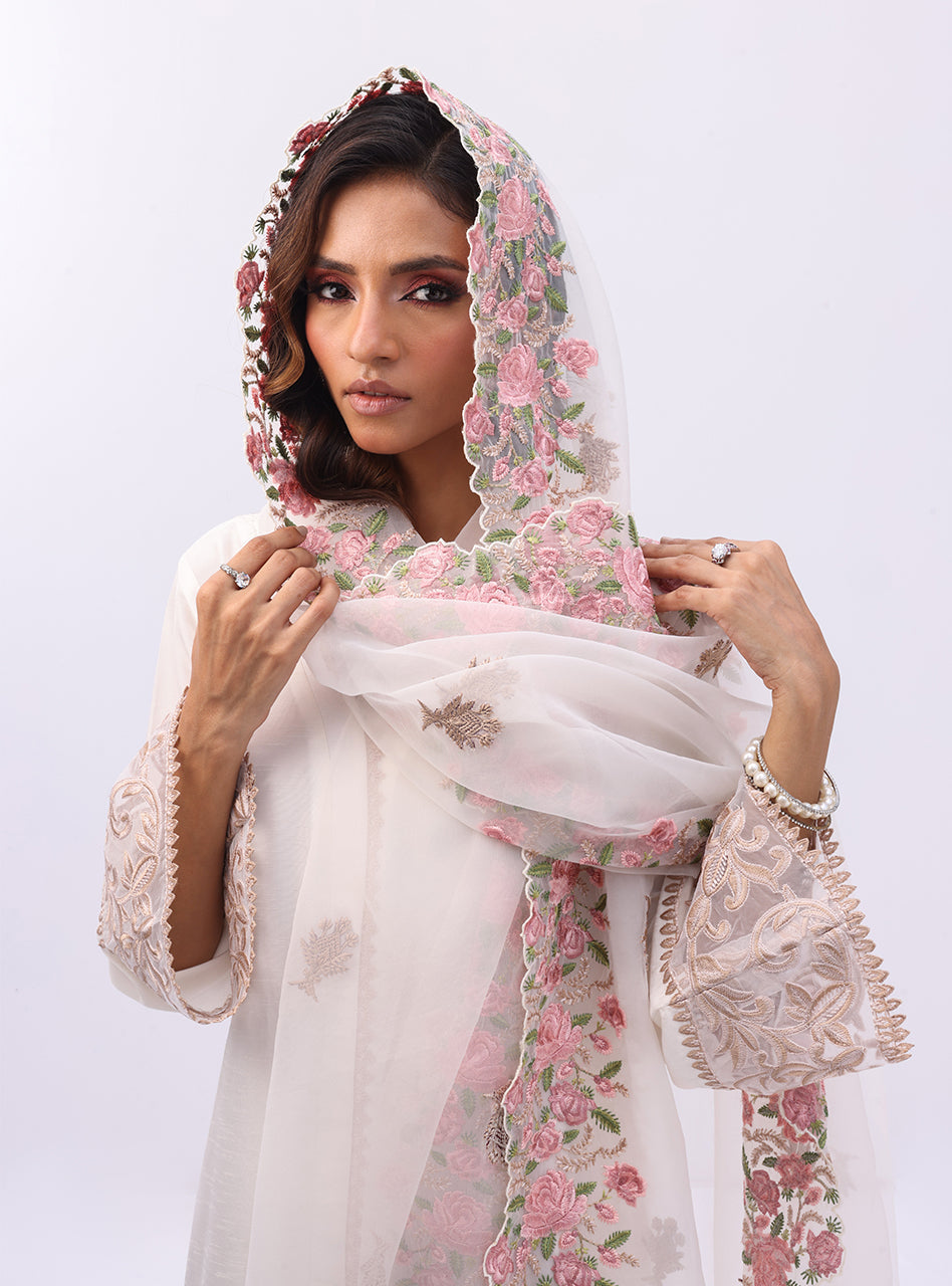 Zainab Chottani | Luxury Pret | AZIN GLOW by Zainab Chottani - Designer Dress - Type: Ladies Clothes - Available at Libayah - 100% Original