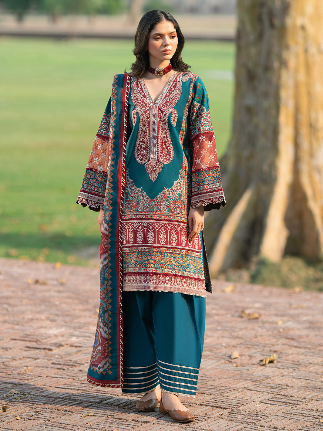 Bin Ilyas | Naqsh Naaz Luxury Lawn 25 | 2083 - B by Bin Ilyas - Designer Dress - Type: Ladies Clothes - Available at Libayah - 100% Original
