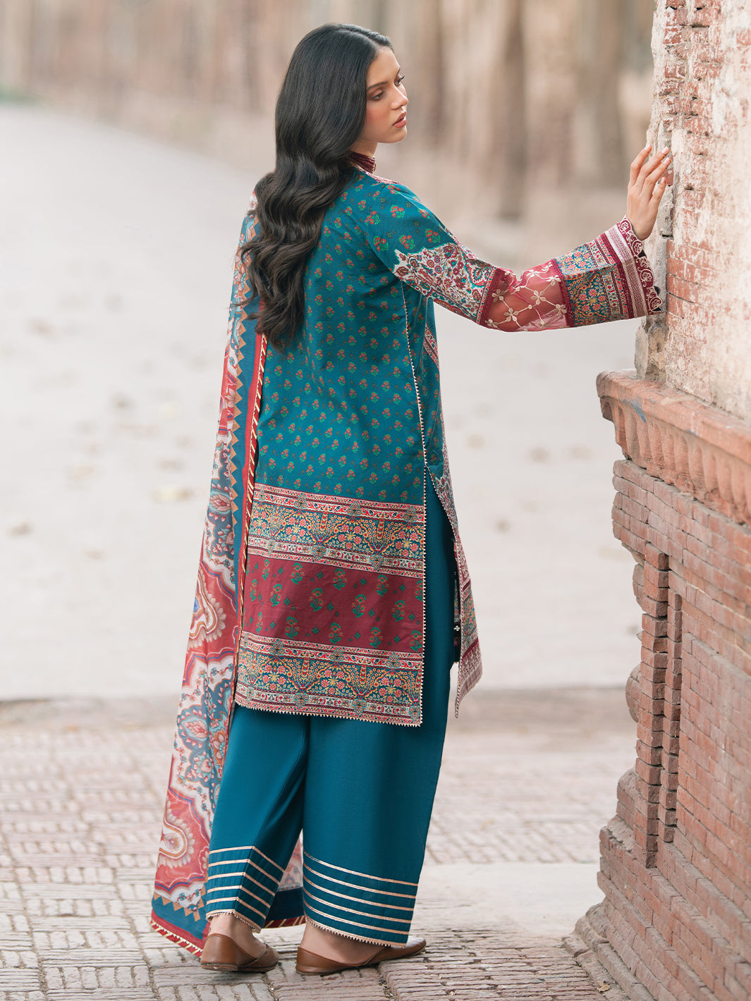 Bin Ilyas | Naqsh Naaz Luxury Lawn 25 | 2083 - B by Bin Ilyas - Designer Dress - Type: Ladies Clothes - Available at Libayah - 100% Original