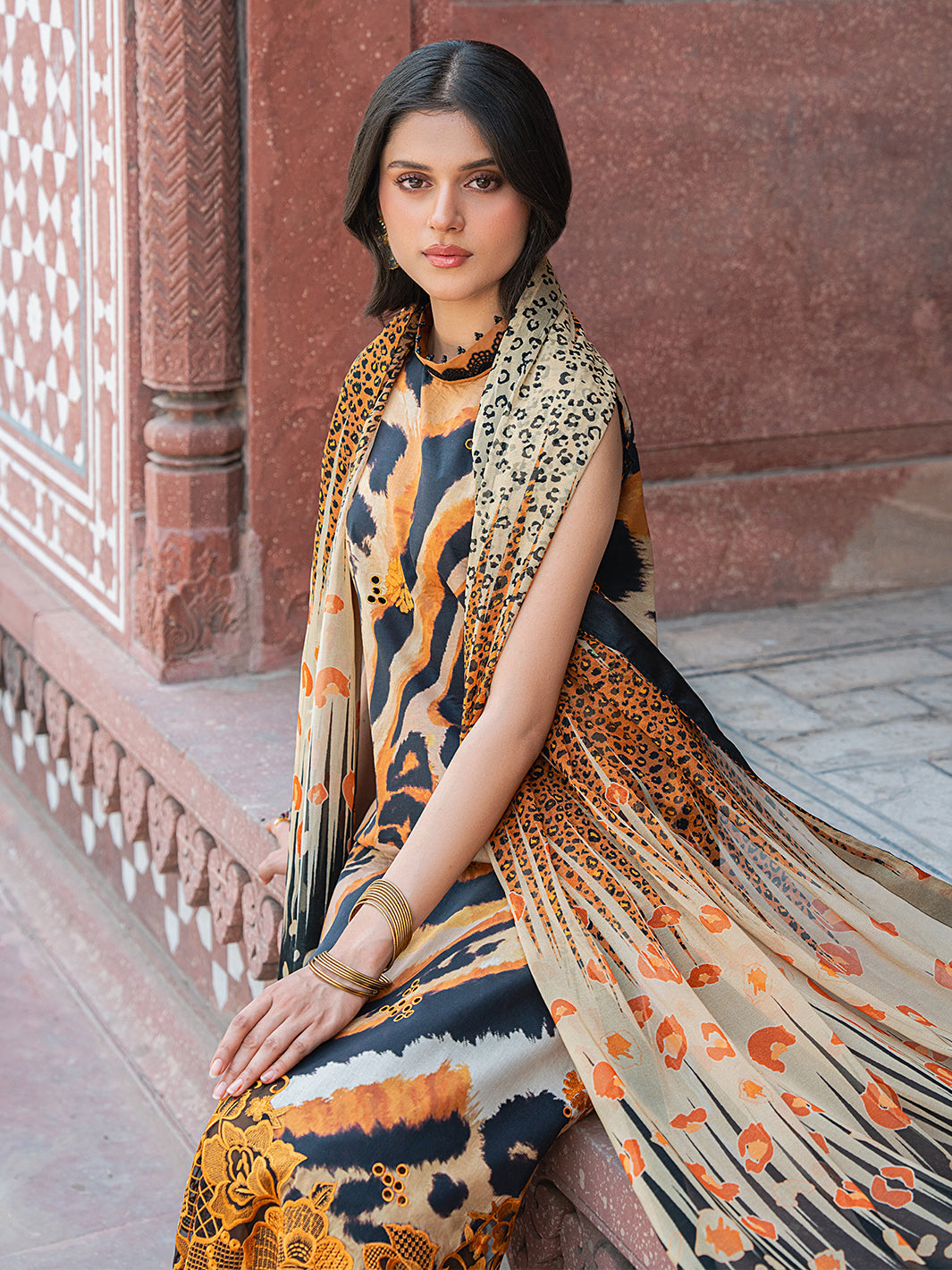 Bin Ilyas | Naqsh Naaz Luxury Lawn 25 | 2086 - B by Bin Ilyas - Designer Dress - Type: Ladies Clothes - Available at Libayah - 100% Original