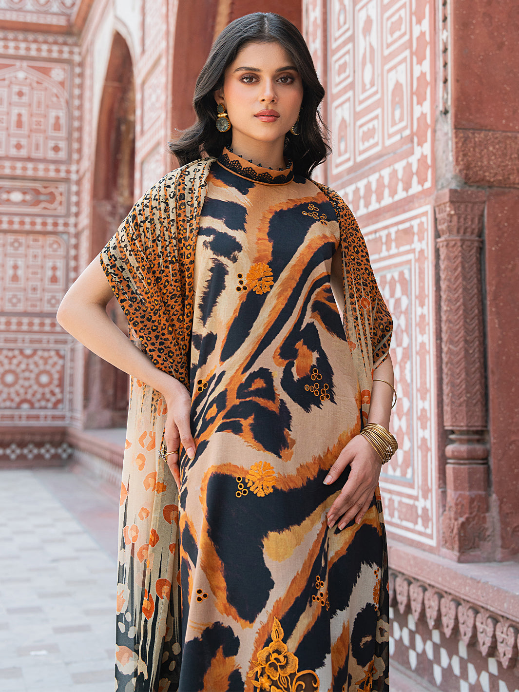 Bin Ilyas | Naqsh Naaz Luxury Lawn 25 | 2086 - B by Bin Ilyas - Designer Dress - Type: Ladies Clothes - Available at Libayah - 100% Original