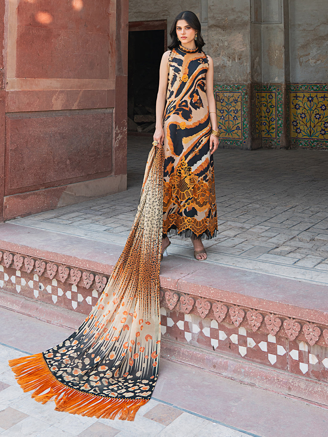 Bin Ilyas | Naqsh Naaz Luxury Lawn 25 | 2086 - B by Bin Ilyas - Designer Dress - Type: Ladies Clothes - Available at Libayah - 100% Original