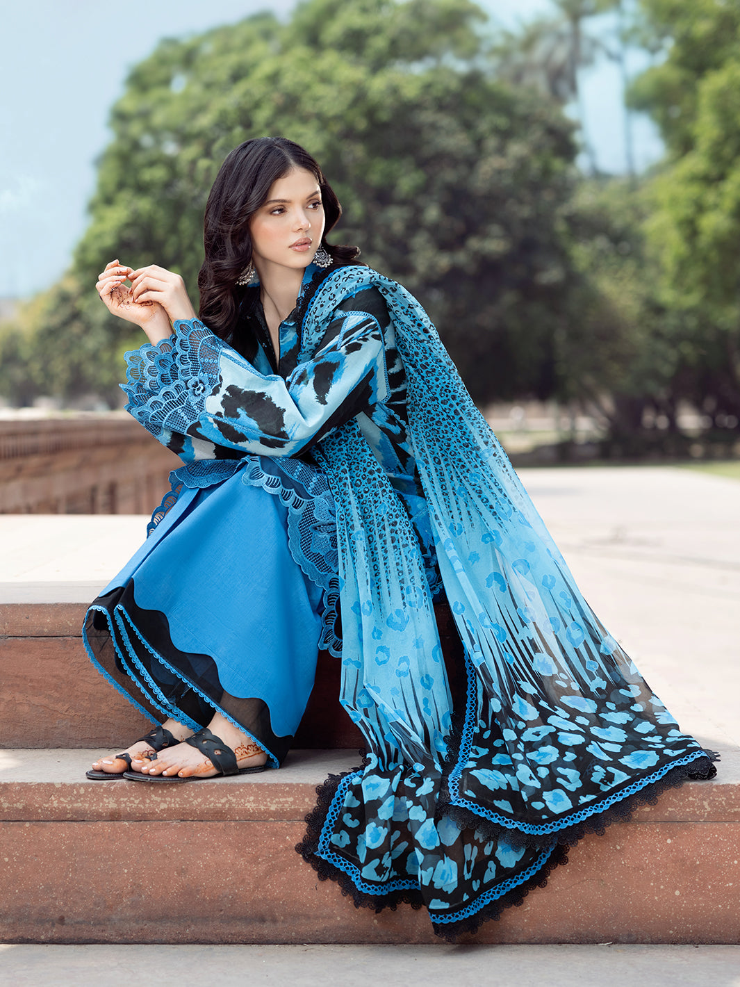 Bin Ilyas | Naqsh Naaz Luxury Lawn 25 | 2086 - D by Bin Ilyas - Designer Dress - Type: Ladies Clothes - Available at Libayah - 100% Original
