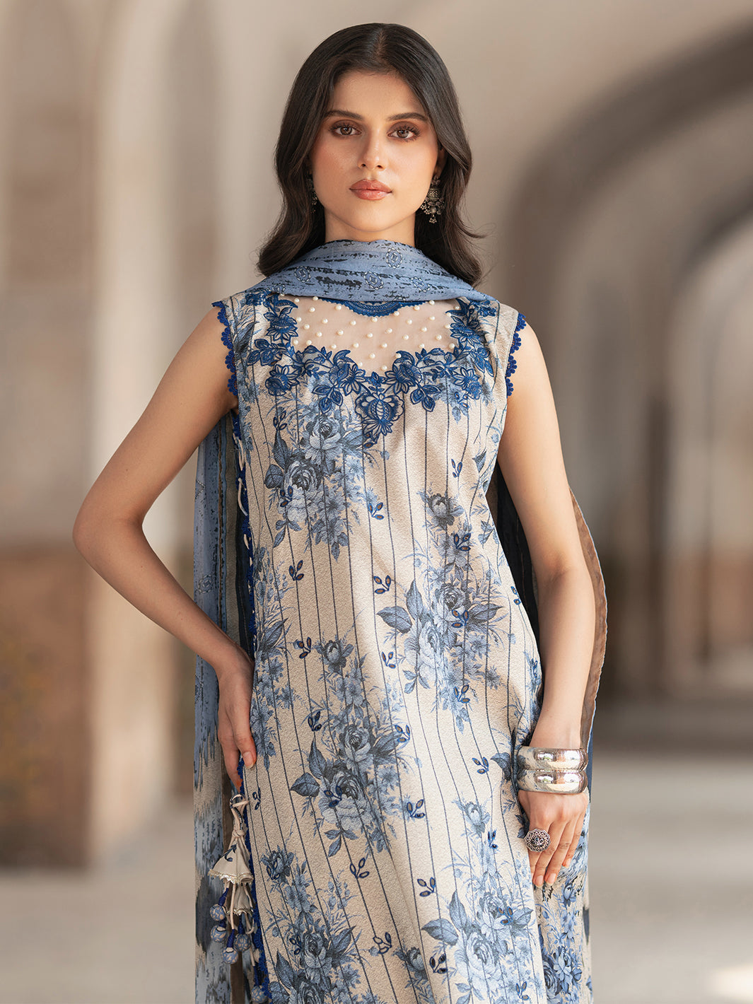 Bin Ilyas | Naqsh Naaz Luxury Lawn 25 | 2087 - A by Bin Ilyas - Designer Dress - Type: Ladies Clothes - Available at Libayah - 100% Original