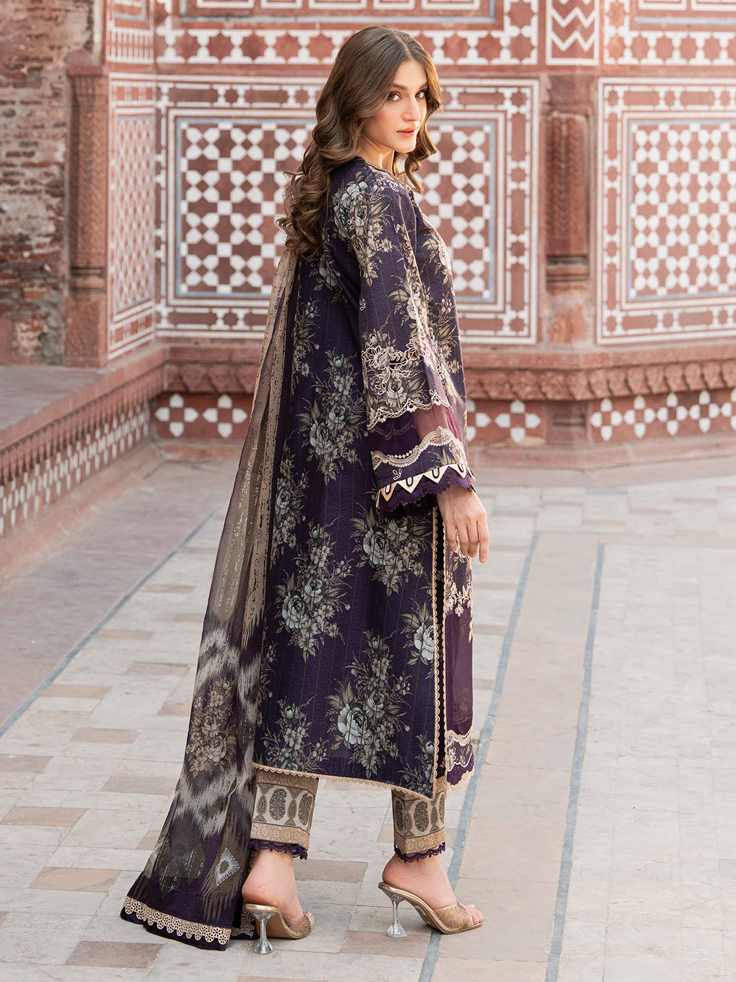 Bin Ilyas | Naqsh Naaz Luxury Lawn 25 | 2087 - B by Bin Ilyas - Designer Dress - Type: Ladies Clothes - Available at Libayah - 100% Original