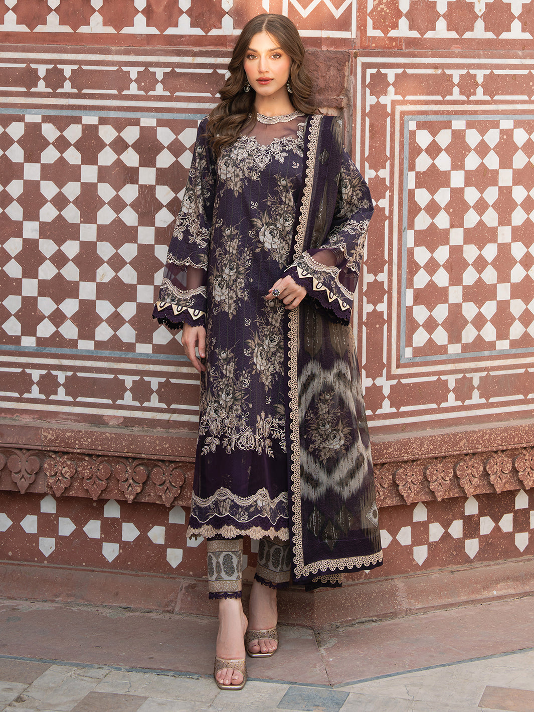 Bin Ilyas | Naqsh Naaz Luxury Lawn 25 | 2087 - B by Bin Ilyas - Designer Dress - Type: Ladies Clothes - Available at Libayah - 100% Original