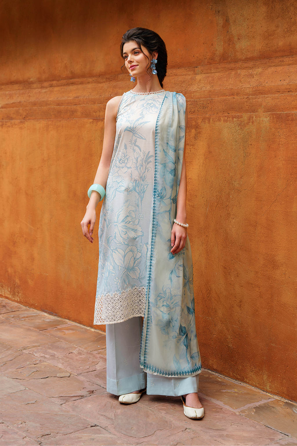 Iznik | Exclusive Lawn | UE-227 PRINTED LAWN by Iznik - Designer Dress - Type: Ladies Clothes - Available at Libayah - 100% Original