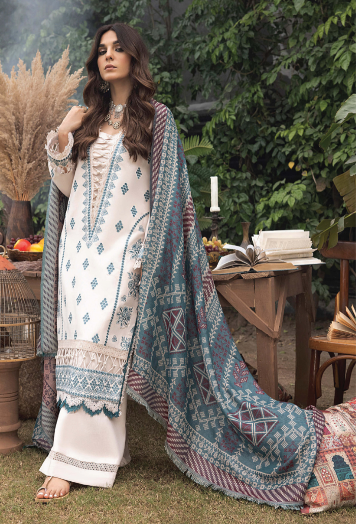 Humdum | Denara 2024 | Denara - D04 by HumDum - Designer Dress - Type: Luxury - Available at Libayah - 100% Original