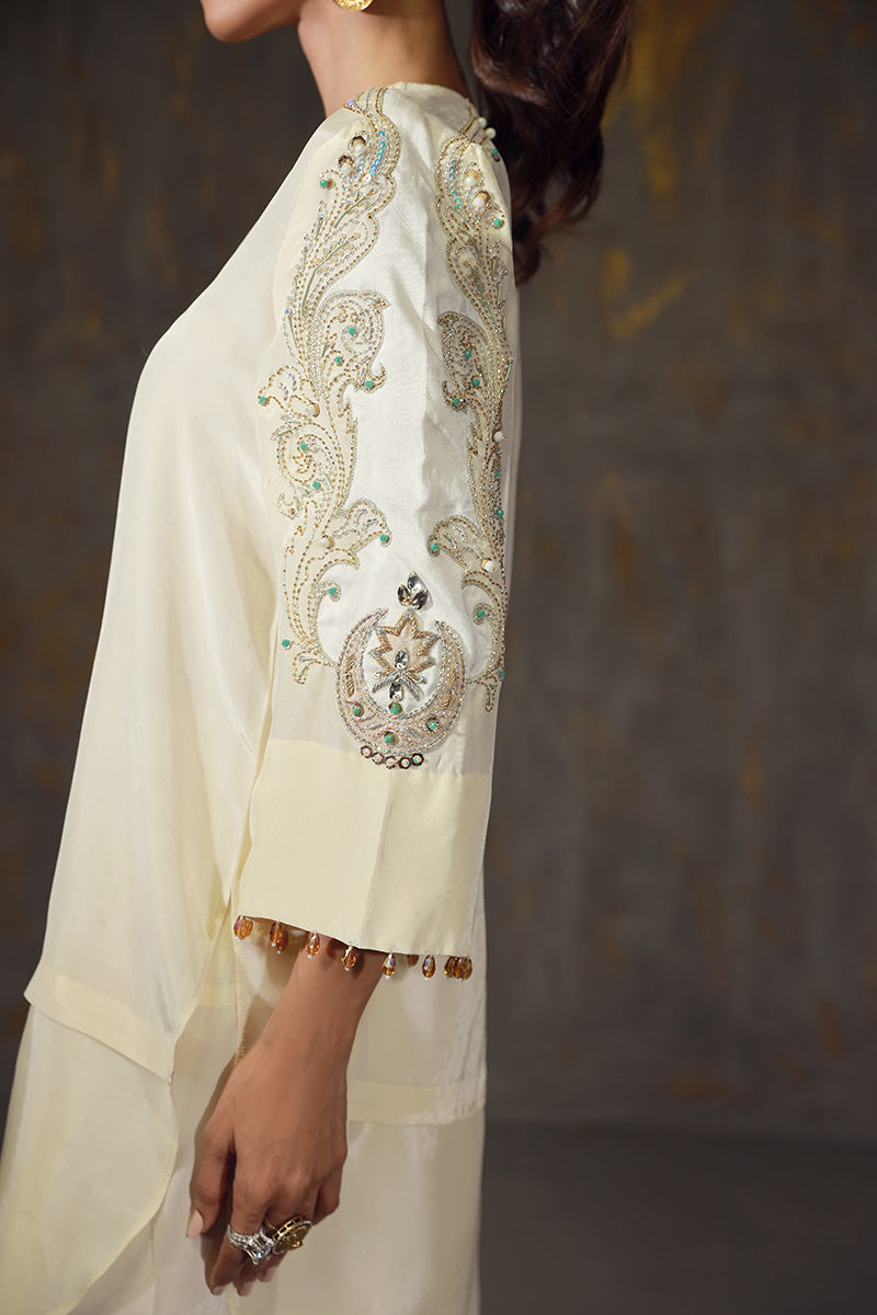 Wardha Saleem | Luxury Pret Traditional Wear | LAMIA by Wardha Saleem - Designer Dress - Type: Ladies Clothes - Available at Libayah - 100% Original