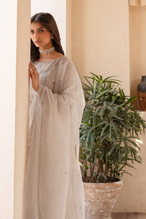 Emaan Adeel | Noore Festive Formals | SORAYA by Emaan Adeel - Designer Dress - Type: Ladies Clothes - Available at Libayah - 100% Original