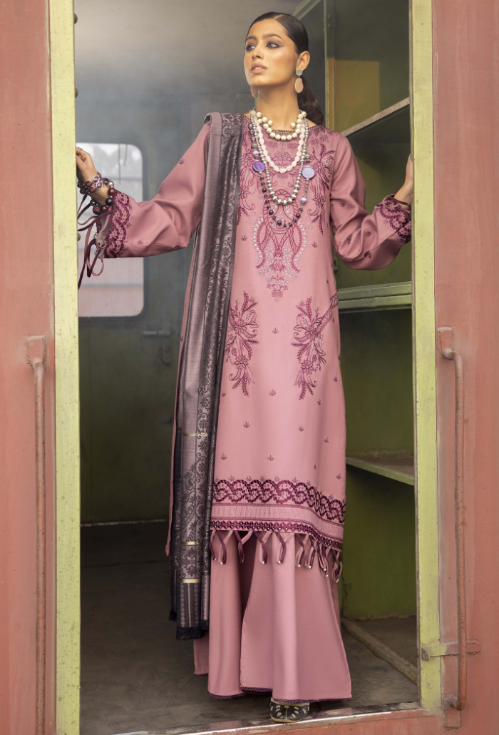 Humdum | Ragheer 24 | Rahgeer - D01 by Humdum - Designer Dress - Type: Ladies Clothes - Available at Libayah - 100% Original