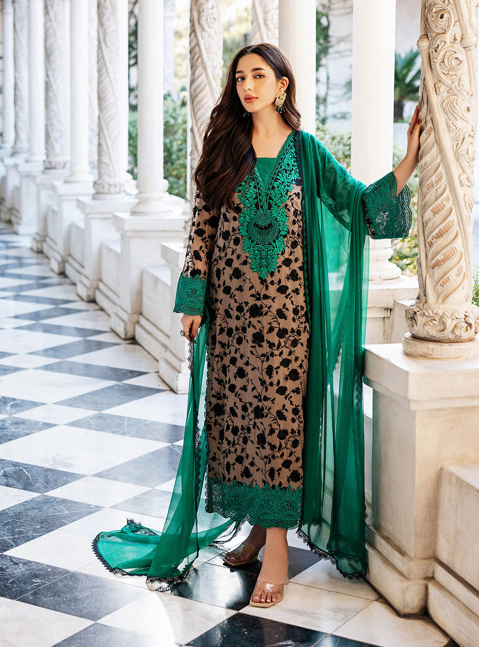 Zainab Chottani | Ramadan Edit 25 | Imperial Coffee by Zainab Chottani - Designer Dress - Type: Ladies Clothes - Available at Libayah - 100% Original
