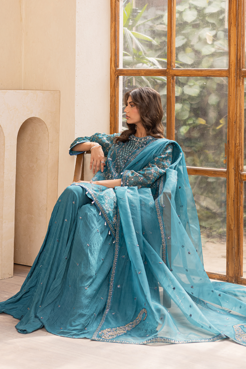 Emaan Adeel | Noore Festive Formals | MEHRIN by Emaan Adeel - Designer Dress - Type: Ladies Clothes - Available at Libayah - 100% Original