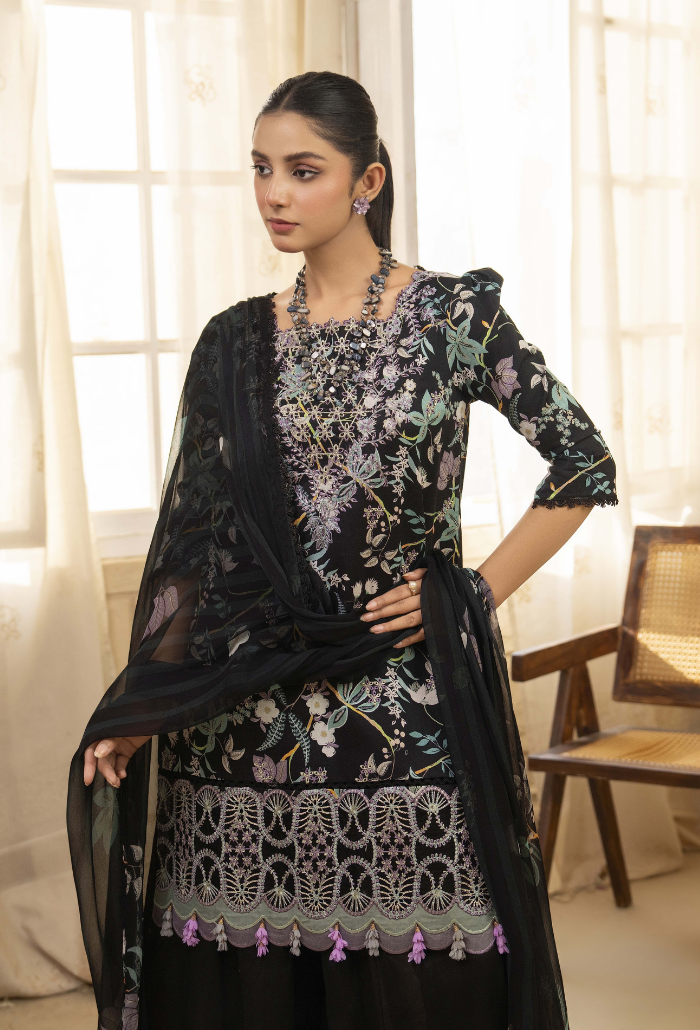 Humdum | Senora Lawn 25 | Senora - D02 by Humdum - Designer Dress - Type: Ladies Clothes - Available at Libayah - 100% Original