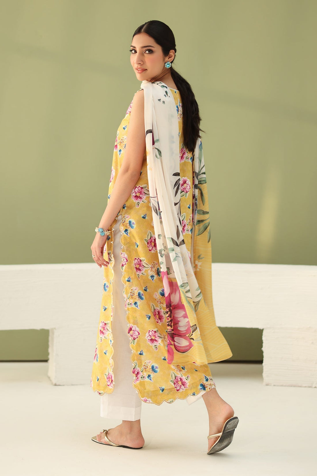 Baroque | Eid Printique | EMBROIDERED PRINTED LAWN UF-4182 by Baroque - Designer Dress - Type: Ladies Clothes - Available at Libayah - 100% Original
