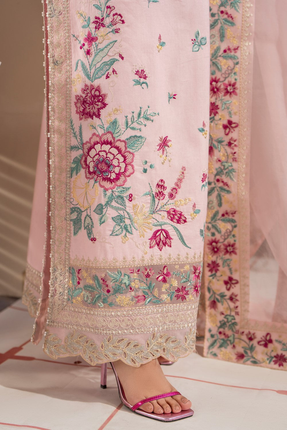 Maryum N Maria | Luxury Lawn 25 | ARNINA - MS50112 by Maryum N Maria - Designer Dress - Type: Ladies Clothes - Available at Libayah - 100% Original