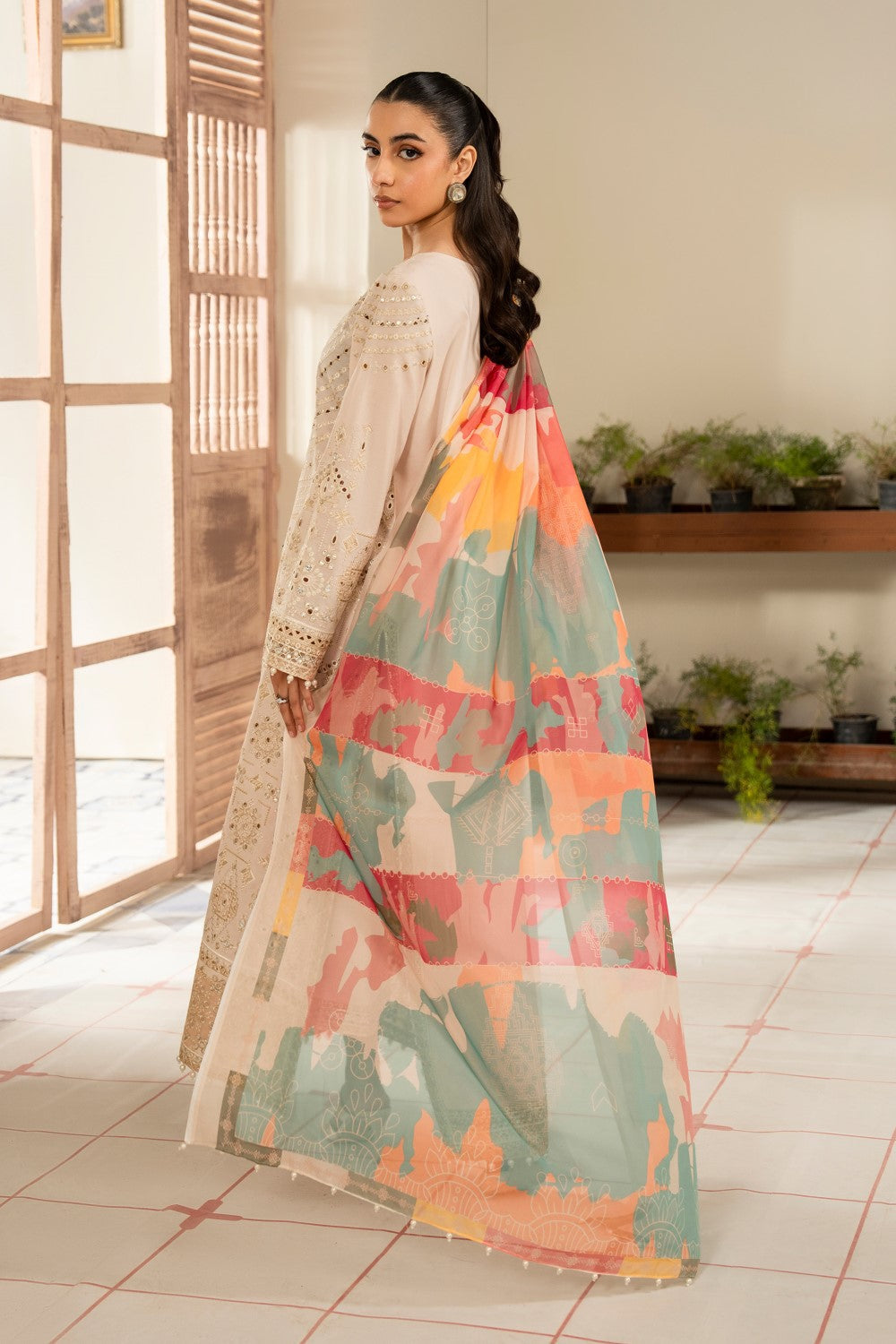 Maryum N Maria | Luxury Lawn 25 | ABIA - MS50120 by Maryum N Maria - Designer Dress - Type: Ladies Clothes - Available at Libayah - 100% Original