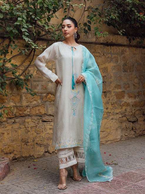 Farah Zubair | Luxury Pret | Farnaz by Farah Zubair - Designer Dress - Type: Ladies Clothes - Available at Libayah - 100% Original