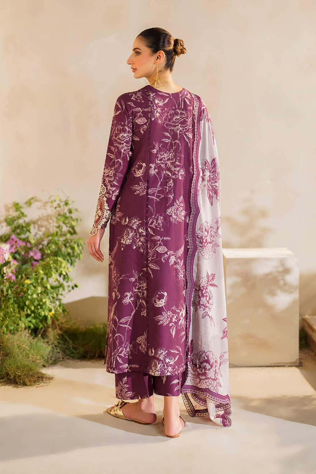 Iznik | Festive lawn 24 | SFL-04 by Iznik - Designer Dress - Type: Ladies Clothes - Available at Libayah - 100% Original