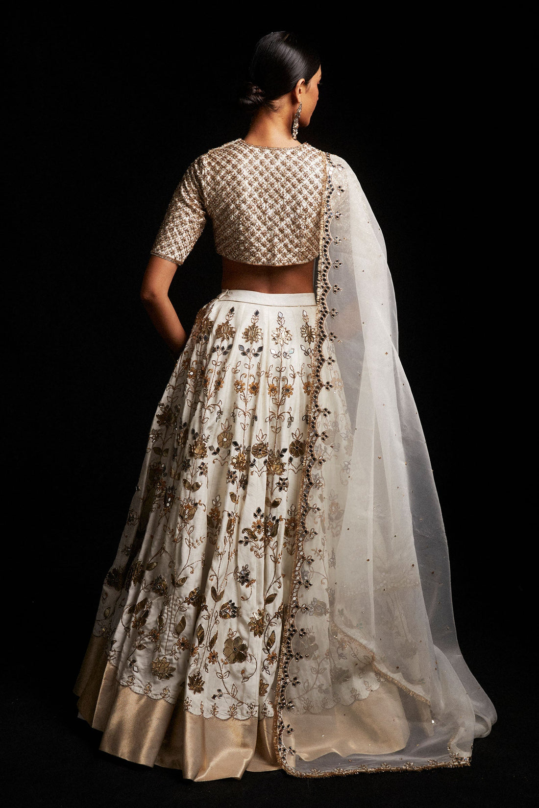 Zara Shahjahan | Chandni Raat Formals 2024 | Kanwal by Zara Shahjahan - Designer Dress - Type: Ladies Clothes - Available at Libayah - 100% Original