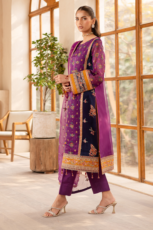 Emaan Adeel | Noore Festive Formals | NAYERA by Emaan Adeel - Designer Dress - Type: Ladies Clothes - Available at Libayah - 100% Original