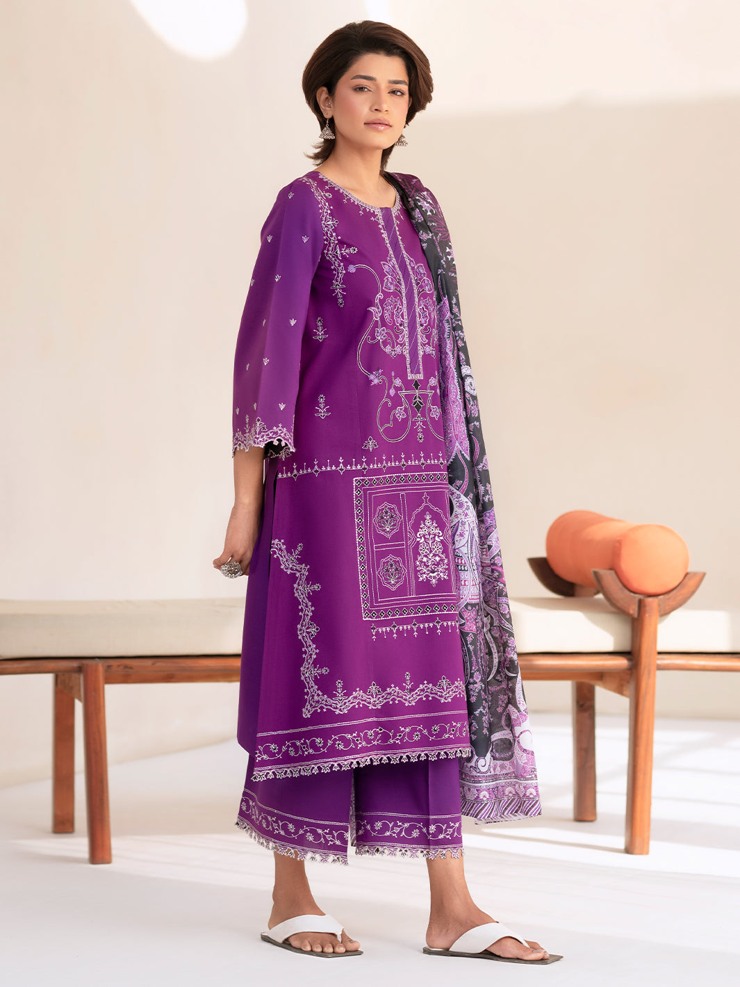 Bin Ilyas | Aaina Summer Edit 25 | 85 - A by Bin Ilyas - Designer Dress - Type: Ladies Clothes - Available at Libayah - 100% Original