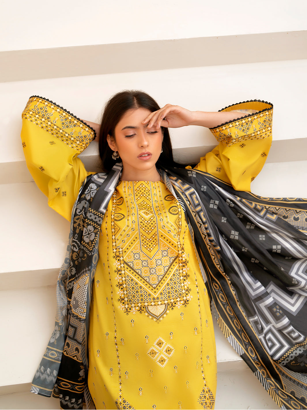 Bin Ilyas | Aaina Summer Edit 25 | 86 - B by Bin Ilyas - Designer Dress - Type: Ladies Clothes - Available at Libayah - 100% Original