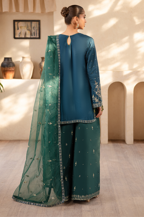 Emaan Adeel | Noore Festive Formals | LAVEEN by Emaan Adeel - Designer Dress - Type: Ladies Clothes - Available at Libayah - 100% Original