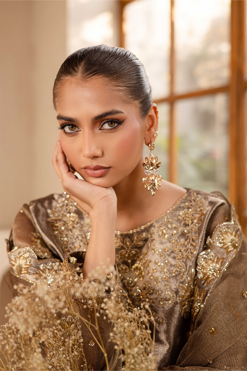 Emaan Adeel | Noore Festive Formals | RAVEEN by Emaan Adeel - Designer Dress - Type: Ladies Clothes - Available at Libayah - 100% Original