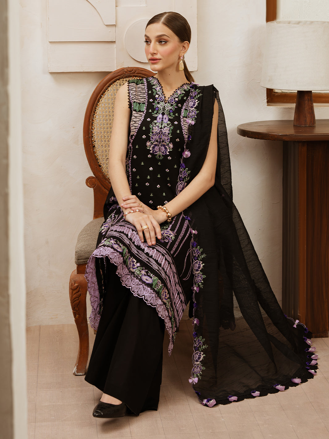 Mahnur | Florence Luxury Lawn 25 | AALEEN by Mahnur - Designer Dress - Type: Ladies Clothes - Available at Libayah - 100% Original