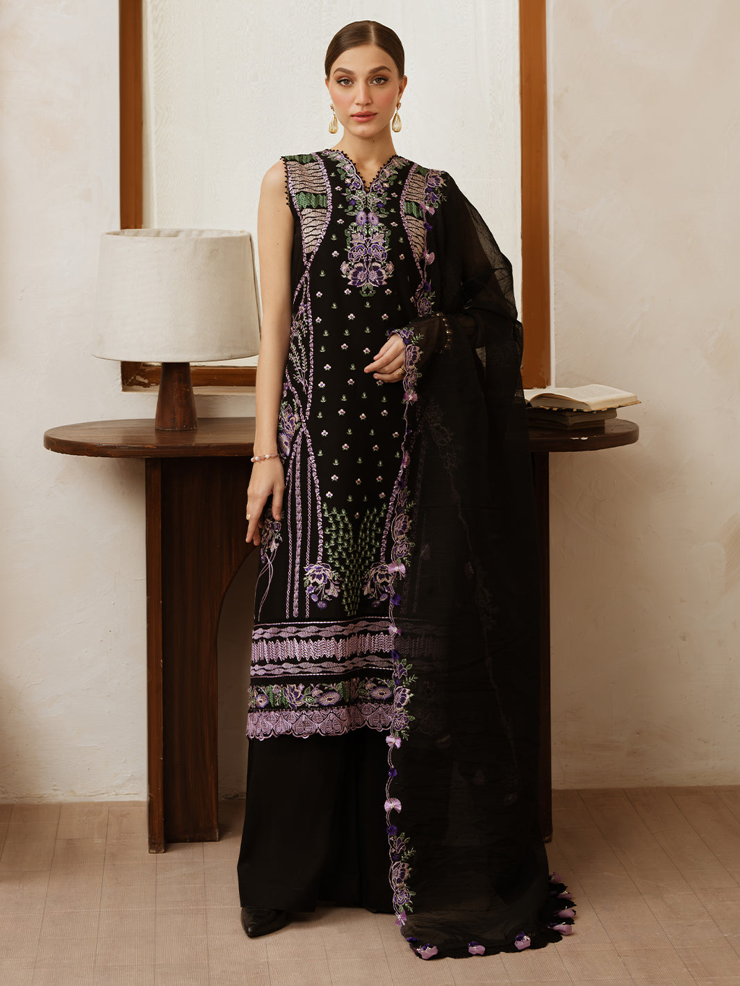 Mahnur | Florence Luxury Lawn 25 | AALEEN by Mahnur - Designer Dress - Type: Ladies Clothes - Available at Libayah - 100% Original