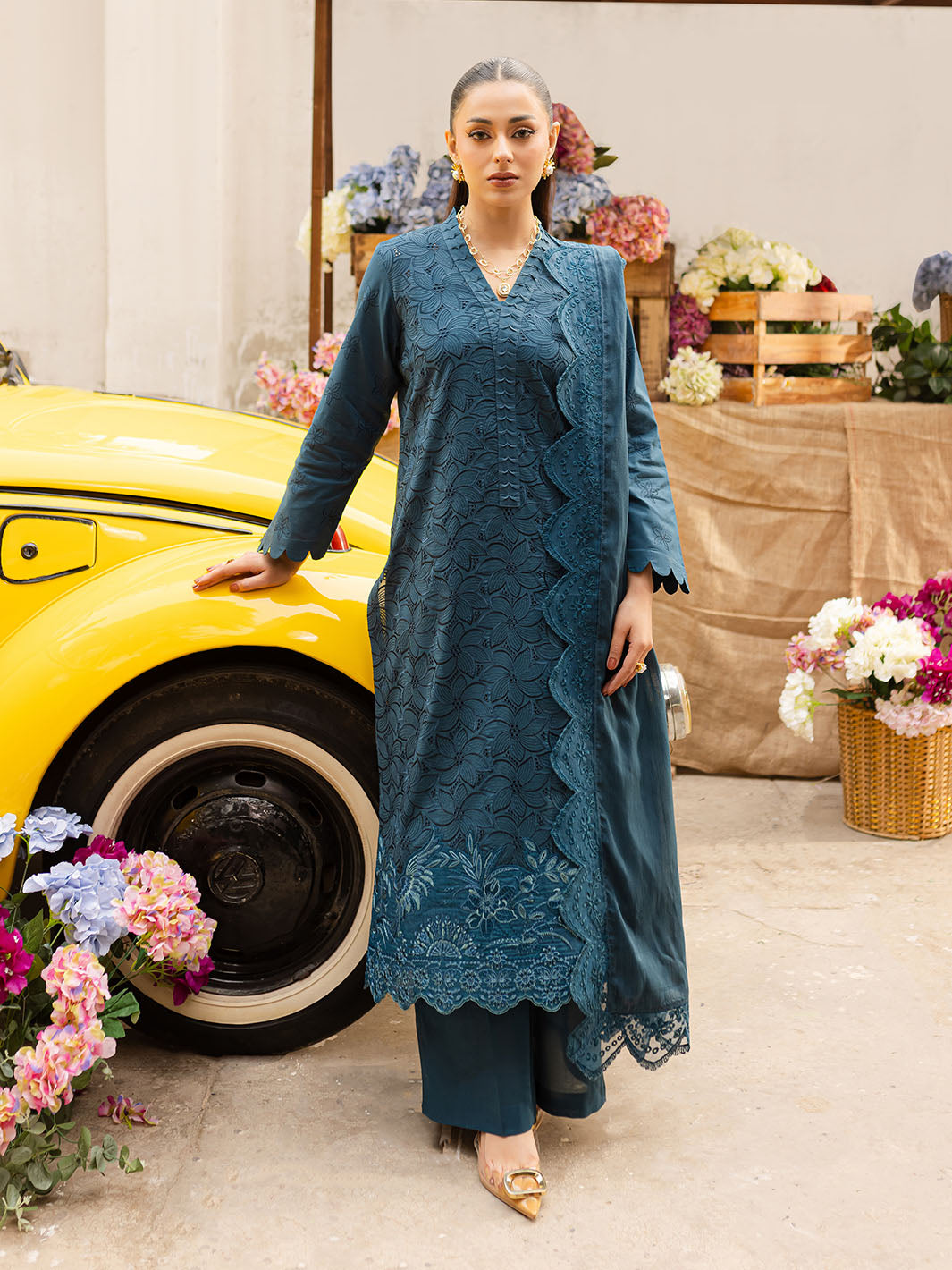 Mahnur | Twilight Luxury Lawn 25 | CIARA by Mahnur - Designer Dress - Type: Ladies Clothes - Available at Libayah - 100% Original