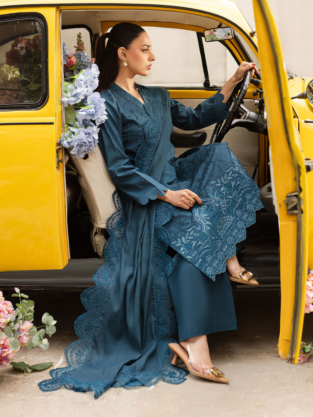 Mahnur | Twilight Luxury Lawn 25 | CIARA by Mahnur - Designer Dress - Type: Ladies Clothes - Available at Libayah - 100% Original