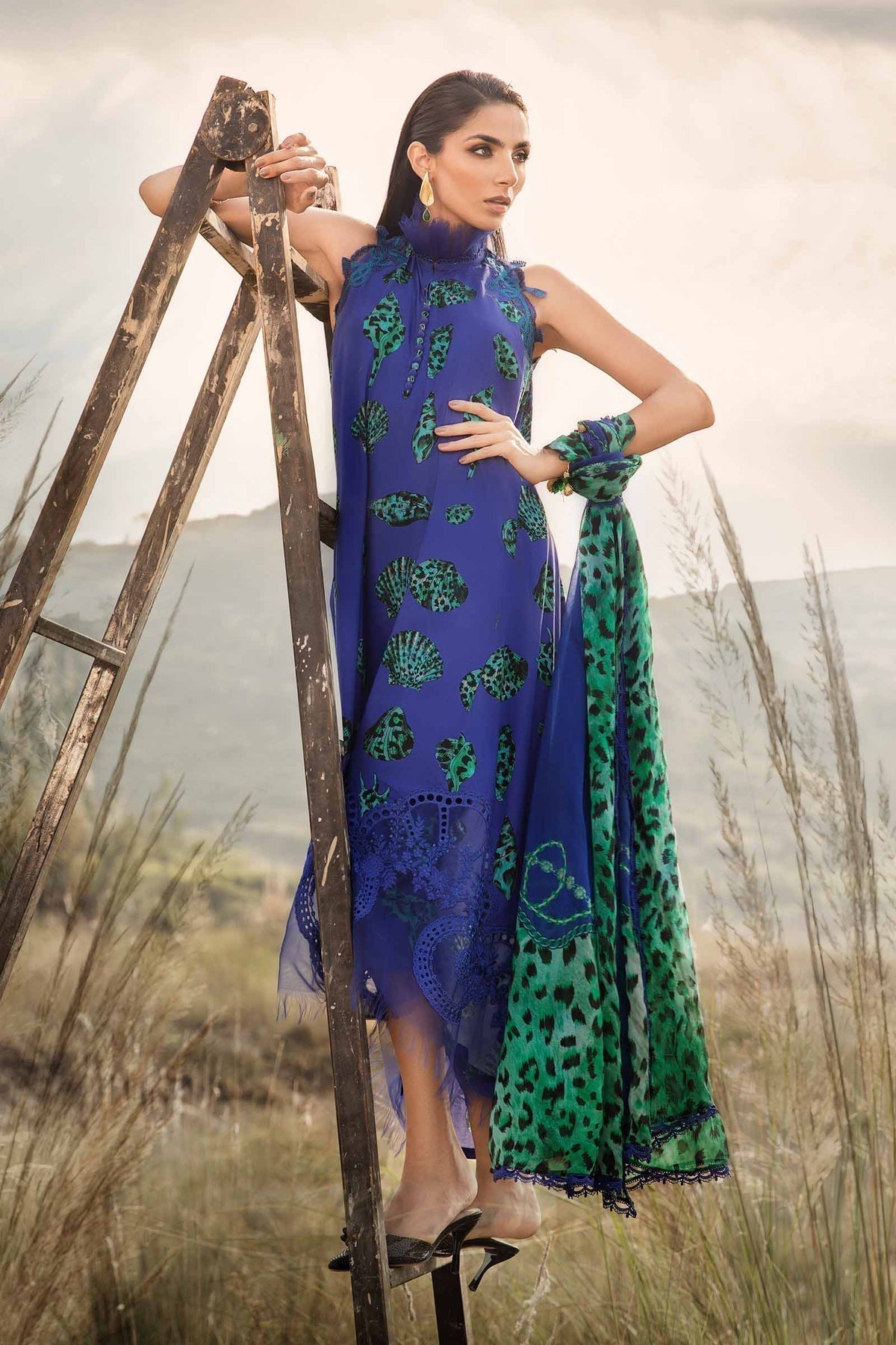 Maria B | M Prints Winter 24 | MPT-2410-A by Maria B - Designer Dress  - Type : Ladies Clothes - Available at Libayah - 100% Original 