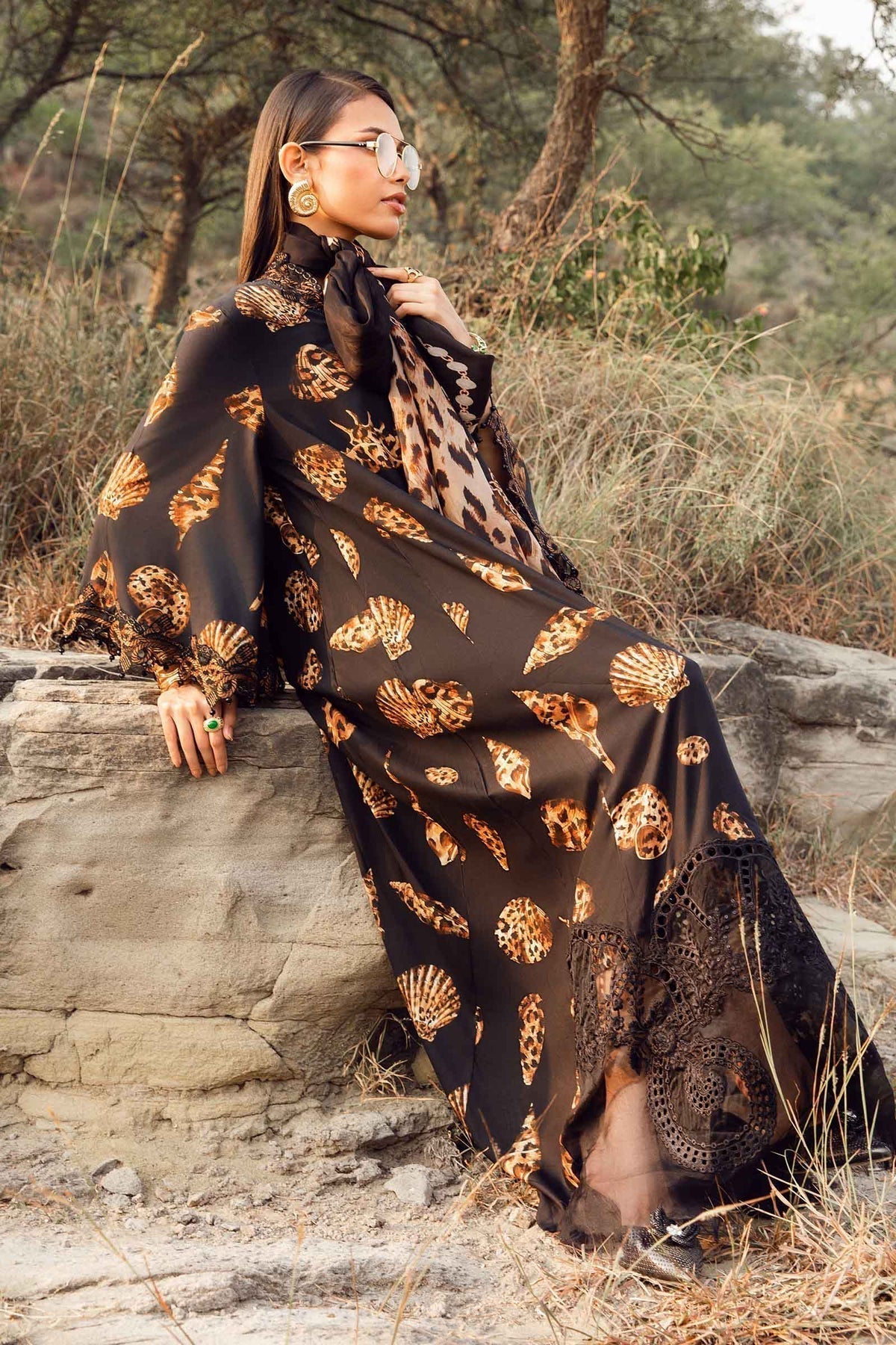 Maria B | M Prints Winter 24 | MPT-2410-B by Maria B - Designer Dress  - Type : Ladies Clothes - Available at Libayah - 100% Original 