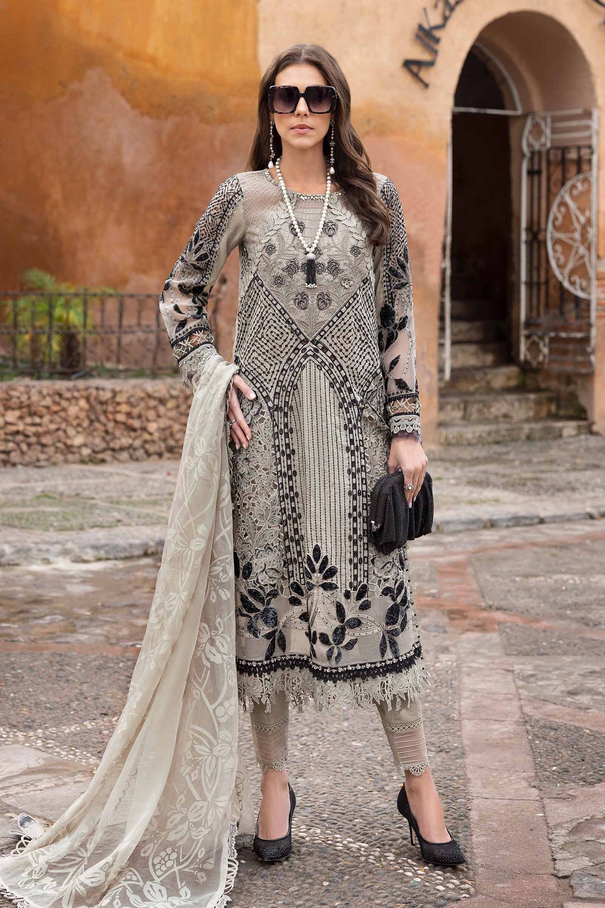 Maria B | Luxury Lawn 25 | D-2510-B by Maria B - Designer Dress - Type: Ladies Clothes - Available at Libayah - 100% Original