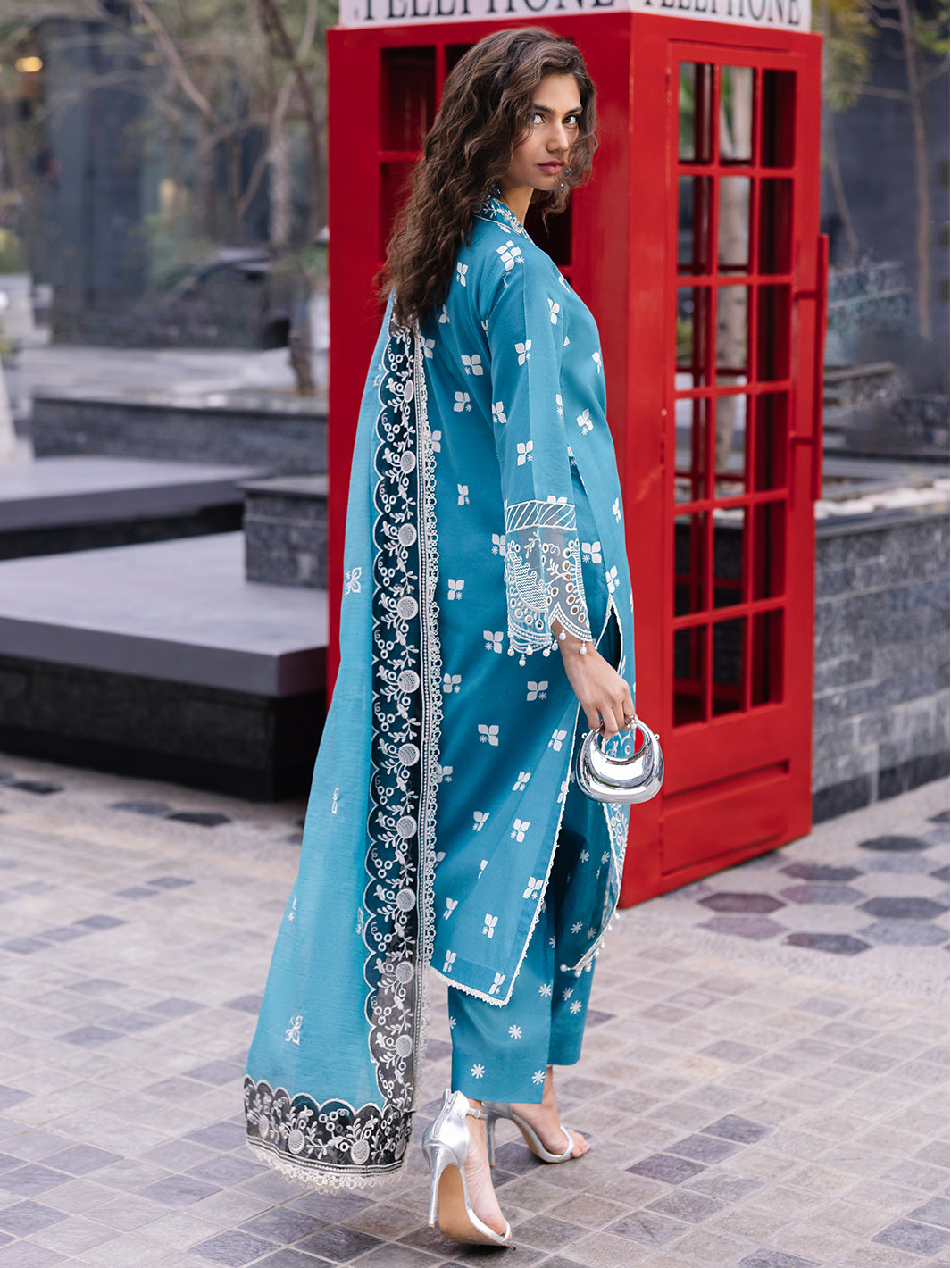 Mahnur | Broadway Luxury Lawn 25 | Scarlet by Mahnur - Designer Dress - Type: Ladies Clothes - Available at Libayah - 100% Original