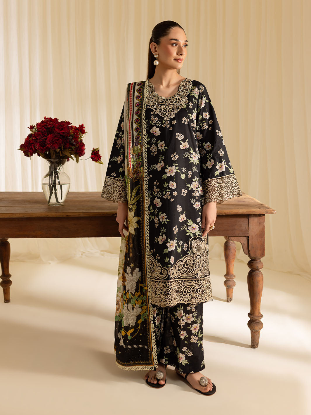 Mahnur | Leila Printkari Edit 25 | LP - 12 by Mahnur - Designer Dress - Type: Ladies Clothes - Available at Libayah - 100% Original